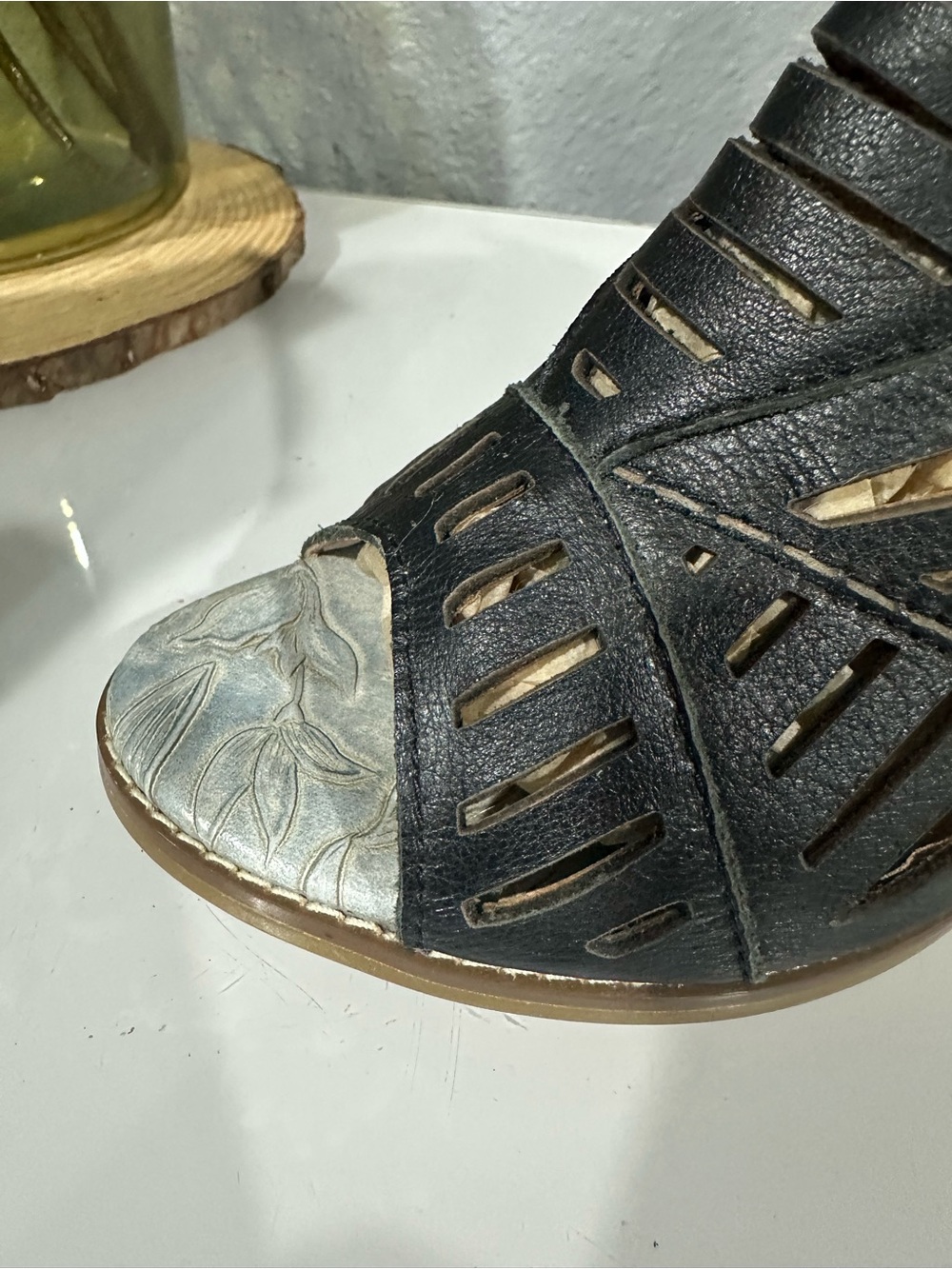 L’Artiste Angular Block Leather Shooties with Lacer Cut Design Sz 6 (36) - Picture 7 of 9